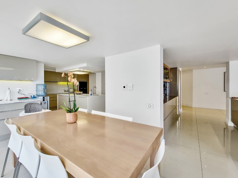 4 Bedroom Property for Sale in Mouille Point Western Cape